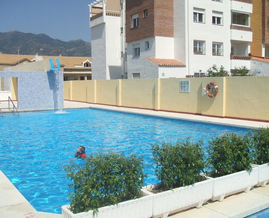 Benalmadenapartments Bbq Evita Beach Club Exterior foto